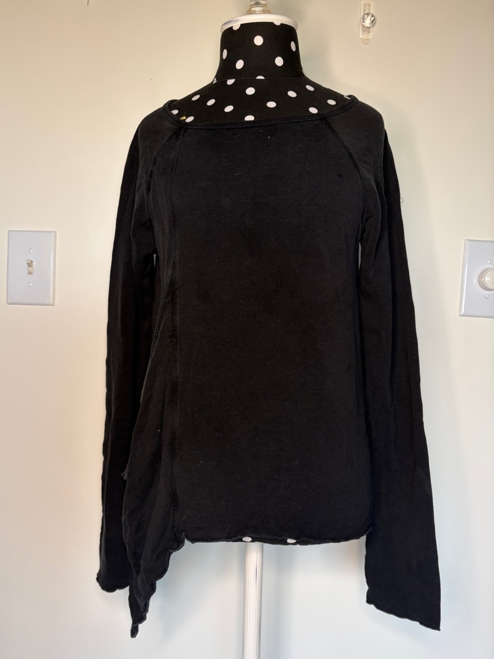 Asymmetrical Hard Tail Black Long Sleeve Pullover Sweatshirt